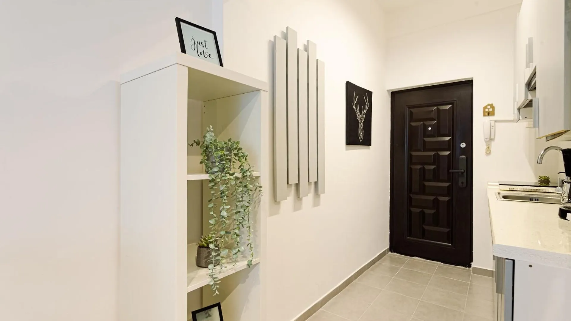 Urban Vibes - Chic Apartments On Smardan Street Bucharest