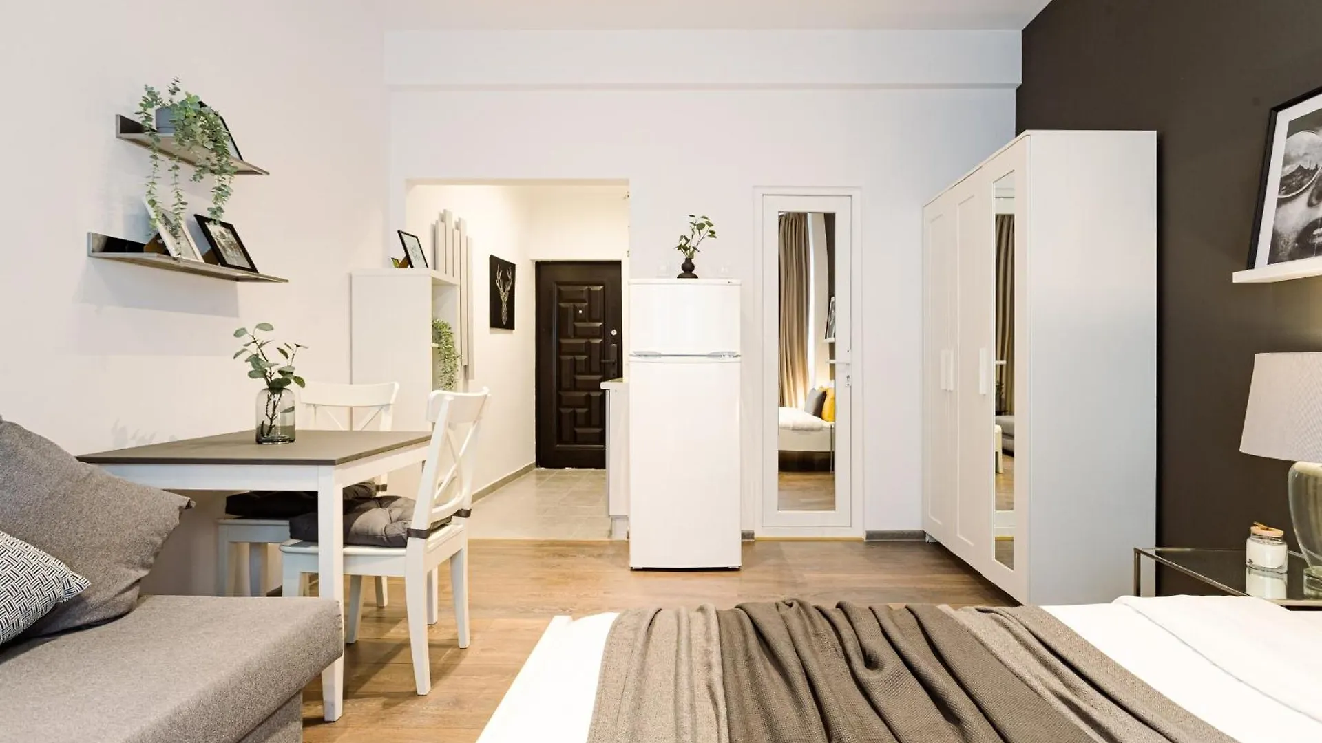 Urban Vibes - Chic Apartments On Smardan Street Bucharest