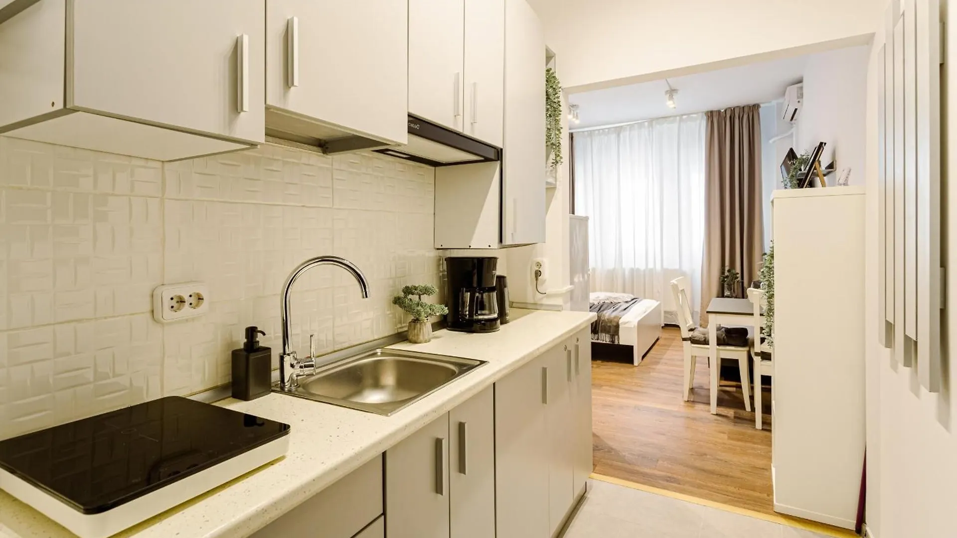 Urban Vibes - Chic Apartments On Smardan Street Bucharest 0*,  Romania
