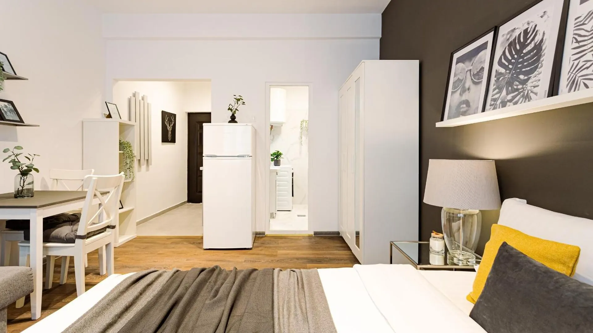 Urban Vibes - Chic Apartments On Smardan Street Bucharest
